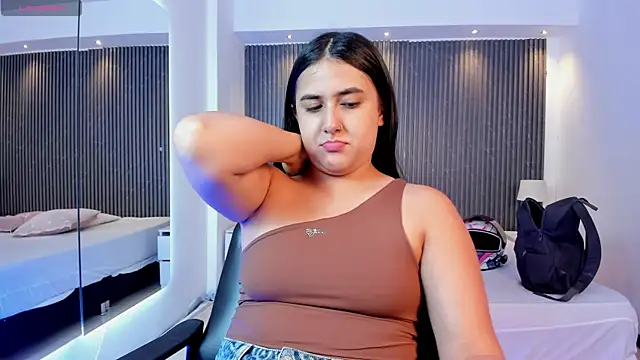 paulina sweett  online show from 25, 6, 2026