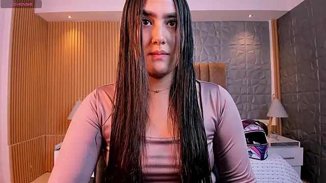 paulina sweett  online show from 8, 7, 2026