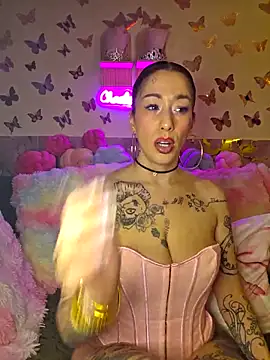 Chachou000 online show from 19, 2, 2026