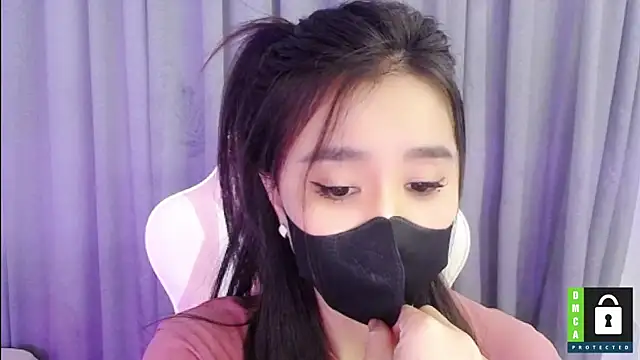 Snapshot of San___San chatting on 7, 2, 2025 San San online show from 7, 2, 2025