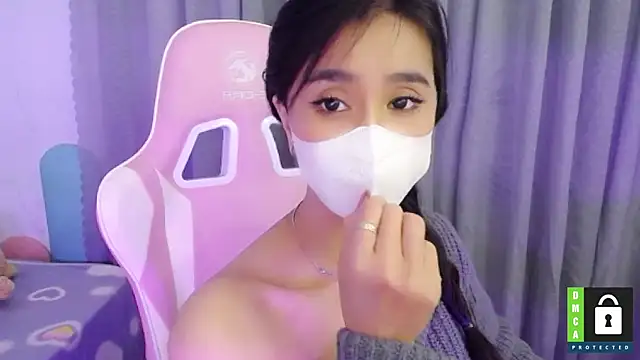 Snapshot of San___San chatting on 17, 2, 2025 San San online show from 17, 2, 2025