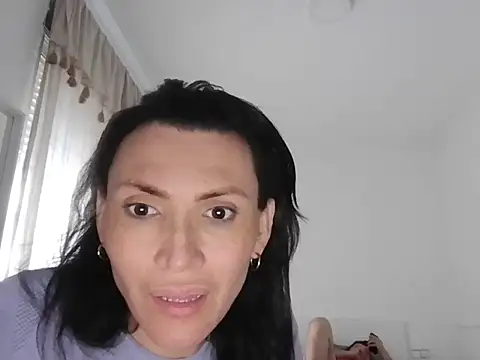 KimberllySaeez online show from 27, 3, 2026