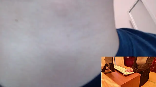 Snapshot of Kakushi_dori chatting on 13, 11, 2025 Kakushi dori online show from 13, 11, 2025