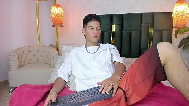 Levy Steve online show from 13, 11, 2025