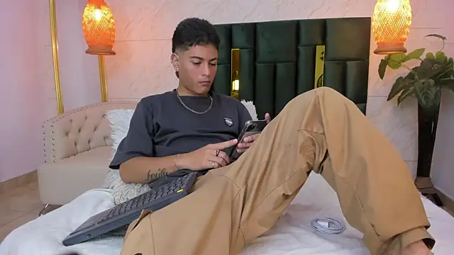 Levy Steve online show from 15, 11, 2025