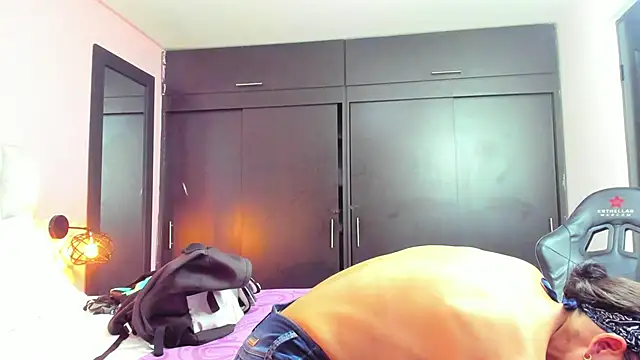 Snapshot of daniela_xue chatting on 12, 3, 2025 daniela xue online show from 12, 3, 2025