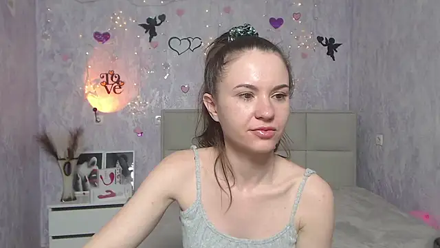 KaraCriegs online show from 11, 2, 2025