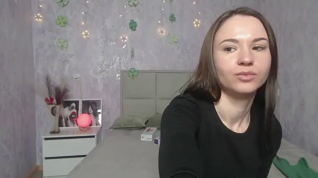 KaraCriegs online show from 14, 3, 2025