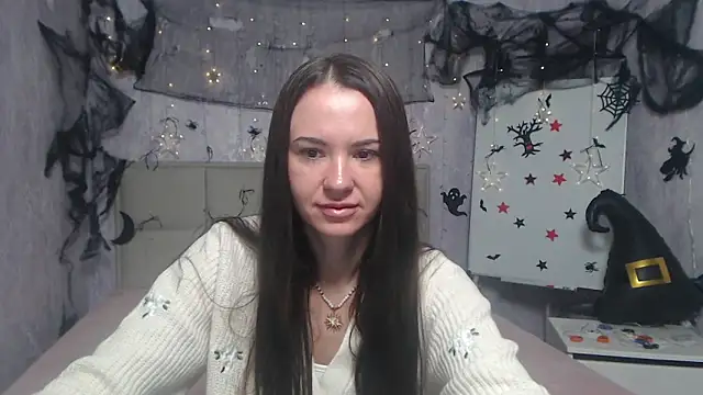 KaraCriegs online show from 18, 10, 2025