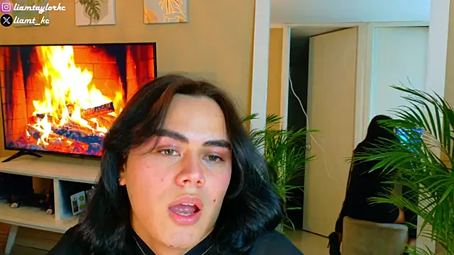 Snapshot of Liam_Taylor chatting on 30, 9, 2025 Liam Taylor online show from 30, 9, 2025