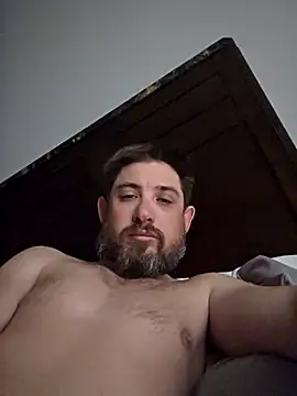 Snapshot of caliguy37 chatting on 20, 4, 2026 caliguy37 online show from 20, 4, 2026