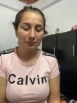 Iris love18 online show from 2, 3, 2025