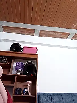 Iris love18 online show from 28, 10, 2025