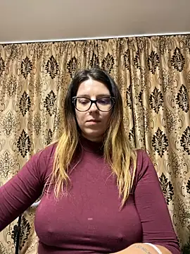 NadiraNoor online show from 7, 10, 2025