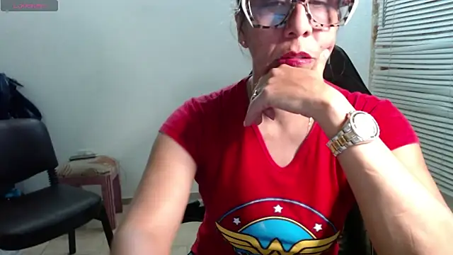 Snapshot of horny_paty chatting on 21, 10, 2025 horny paty online show from 21, 10, 2025