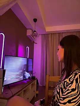 AvaGianna online show from 14, 1, 2025