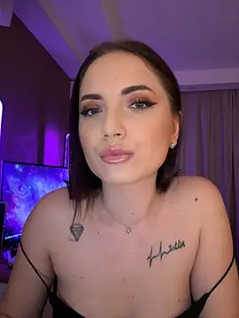 AvaGianna online show from 21, 1, 2025