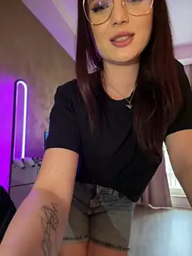 AvaGianna online show from 1, 3, 2025