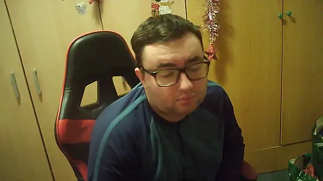 Snapshot of Javier_bear chatting on 15, 12, 2025 Javier bear online show from 15, 12, 2025