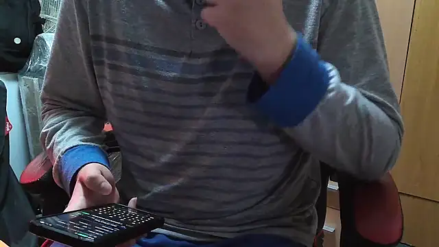 Javier bear online show from 13, 3, 2026