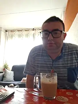 Javier bear online show from 19, 4, 2026