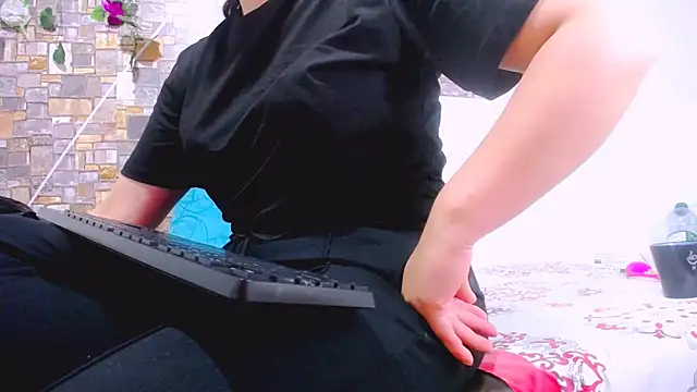 Snapshot of MaidenGame chatting on 15, 9, 2025 MaidenGame online show from 15, 9, 2025