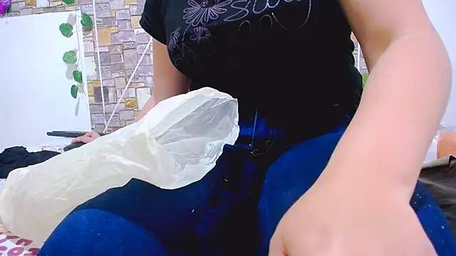 Snapshot of MaidenGame chatting on 26, 9, 2025 MaidenGame online show from 26, 9, 2025