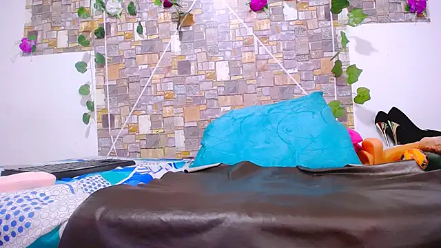 Snapshot of MaidenGame chatting on 22, 10, 2025 MaidenGame online show from 22, 10, 2025