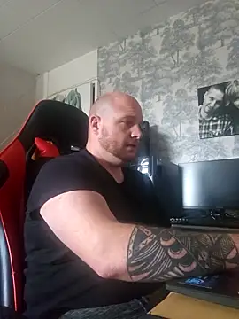 Snapshot of destructeur6 chatting on 1, 12, 2025 destructeur6 online show from 1, 12, 2025