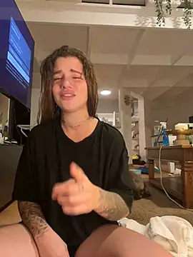 EmiliaCatalina online show from 13, 2, 2025