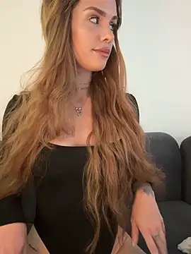 EmiliaCatalina online show from 24, 5, 2026