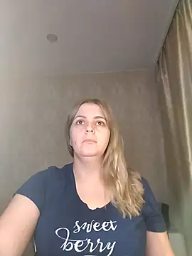 Lady nice cat online show from 3, 2, 2025