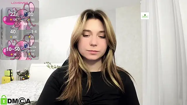 Snapshot of SweetMonicka chatting on 5, 2, 2025 SweetMonicka online show from 5, 2, 2025