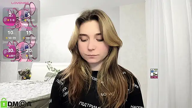 Snapshot of SweetMonicka chatting on 11, 2, 2025 SweetMonicka online show from 11, 2, 2025