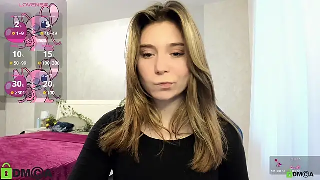 Snapshot of SweetMonicka chatting on 9, 3, 2025 SweetMonicka online show from 9, 3, 2025