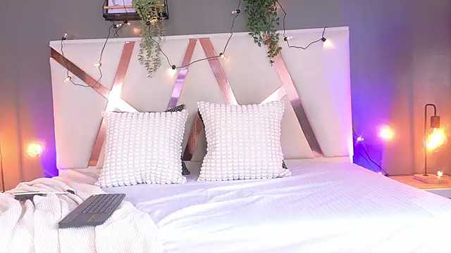 Snapshot of nahomi_campbell chatting on 12, 9, 2025 nahomi campbell online show from 12, 9, 2025