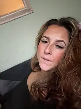 Snapshot of Miss_emilee chatting on 17, 12, 2024 Miss emilee online show from 17, 12, 2024