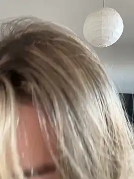 Snapshot of curvyflawless chatting on 6, 1, 2025 curvyflawless online show from 6, 1, 2025