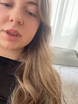 Snapshot of curvyflawless chatting on 15, 2, 2025 curvyflawless online show from 15, 2, 2025