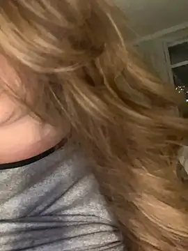 Snapshot of curvyflawless chatting on 16, 2, 2025 curvyflawless online show from 16, 2, 2025