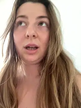 Snapshot of curvyflawless chatting on 21, 2, 2025 curvyflawless online show from 21, 2, 2025