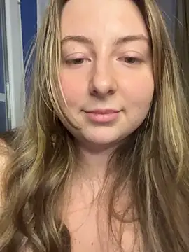 Snapshot of curvyflawless chatting on 27, 2, 2025 curvyflawless online show from 27, 2, 2025