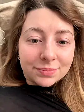 Snapshot of curvyflawless chatting on 15, 10, 2025 curvyflawless online show from 15, 10, 2025