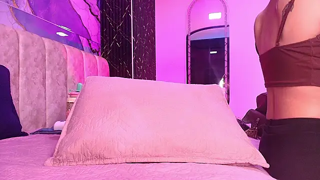 arl chloee online show from 25, 3, 2026