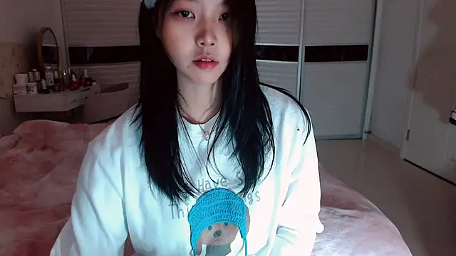 -Lucky Girl online show from 14, 12, 2025