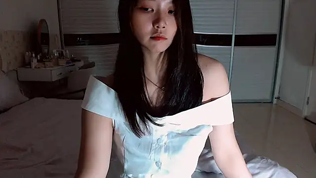 -Lucky Girl online show from 2, 6, 2026