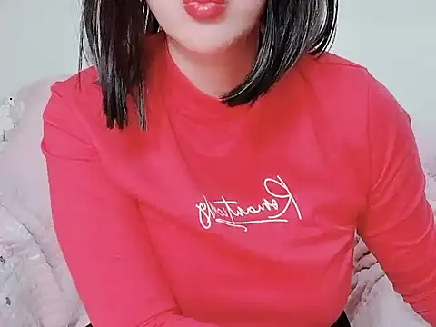 Snapshot of Bella_Babi chatting on 12, 1, 2025 Bella Babi online show from 12, 1, 2025