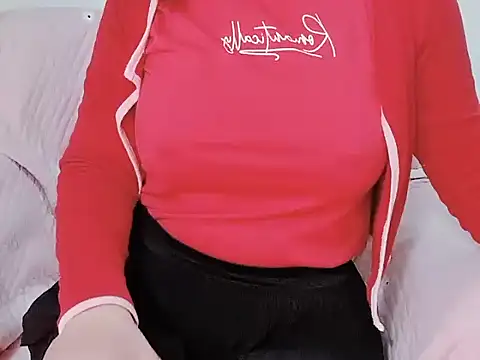 Snapshot of Bella_Babi chatting on 13, 2, 2025 Bella Babi online show from 13, 2, 2025