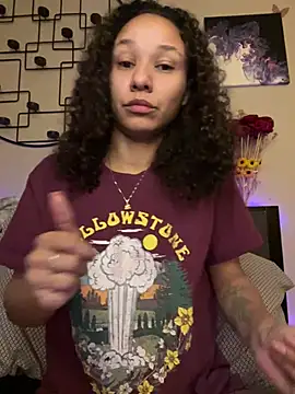  Neeka  online show from 26, 1, 2025