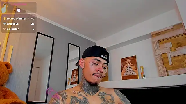 JordanSmiith  online show from 2, 3, 2025